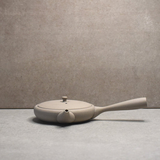 Jinsui kiln: Toki Shirohai Kyusu