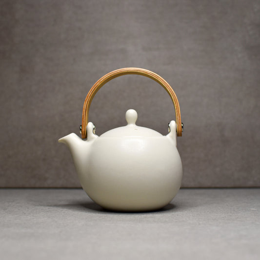 Saliu: Porcelain Yui White Dobin 330ml