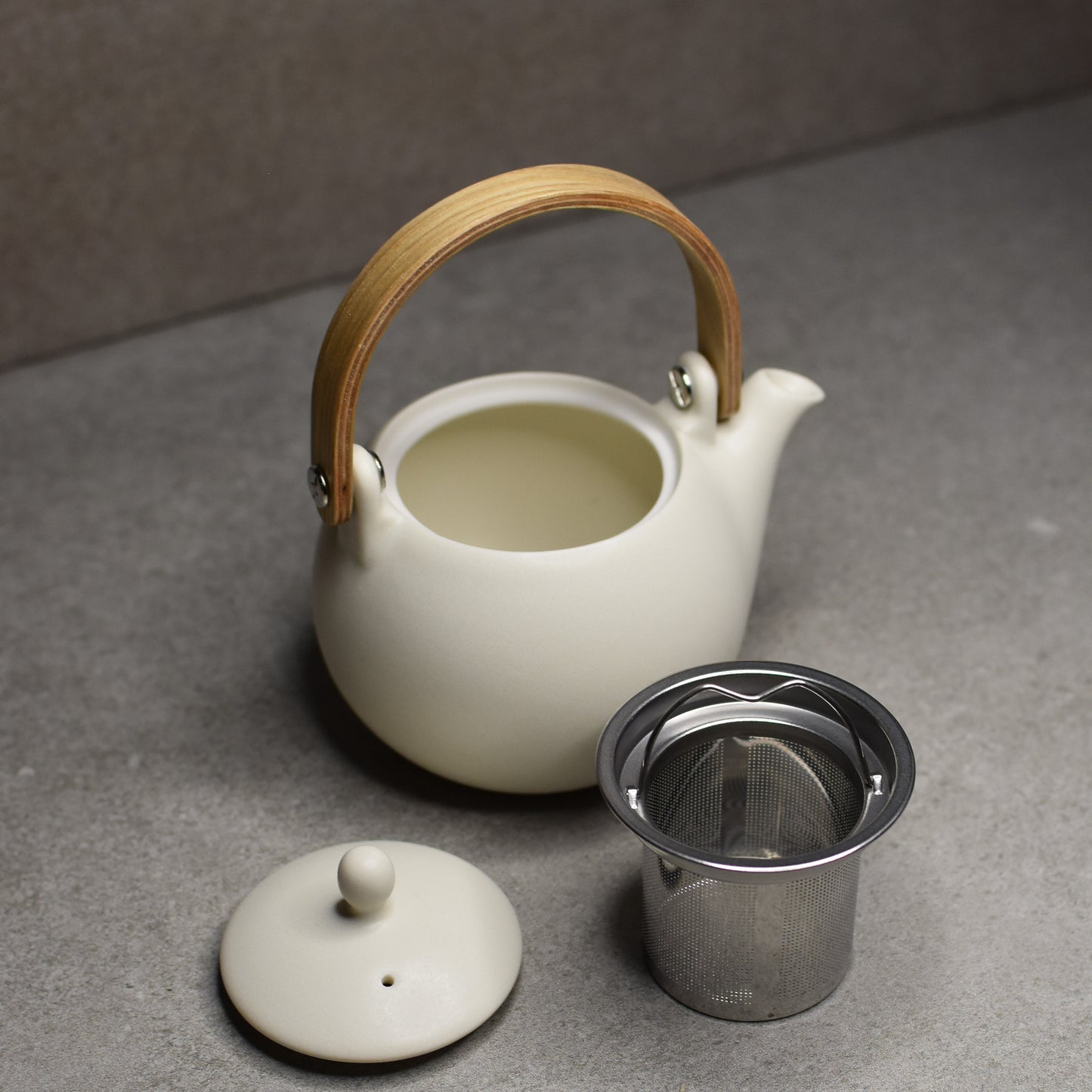 Saliu: Porcelain Yui White Dobin 330ml