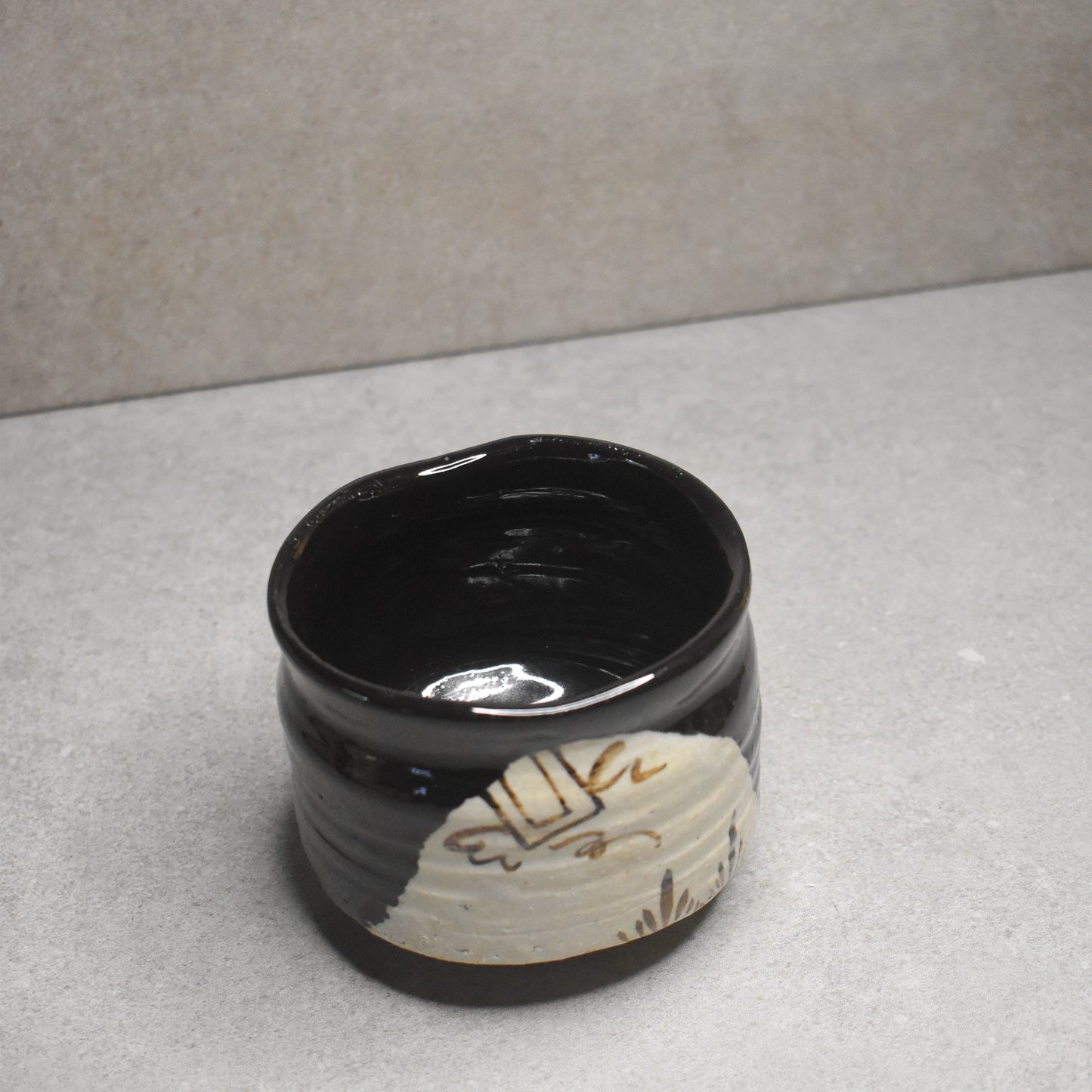 Vintage: Kuro-Oribe Chawan