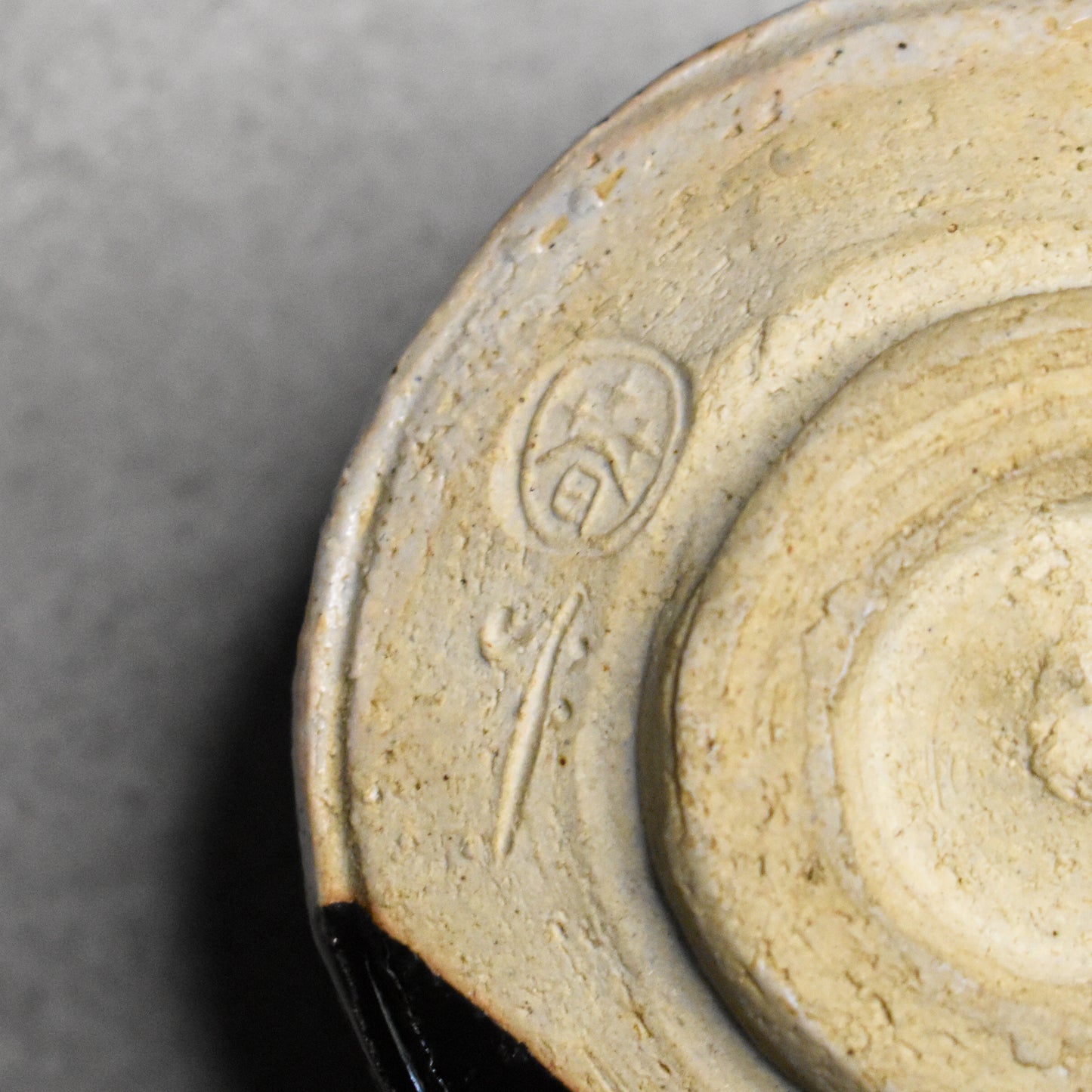 Vintage: Kuro-Oribe Chawan