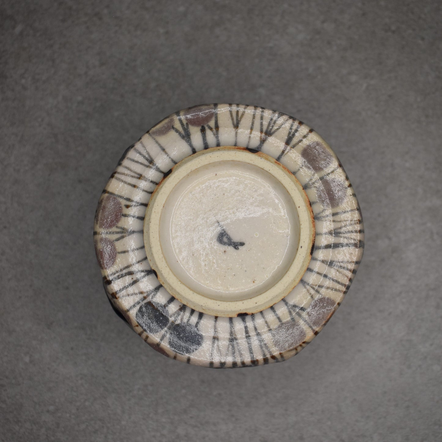 Minoru Toki:  Minoyaki Oribe Flower Chawan