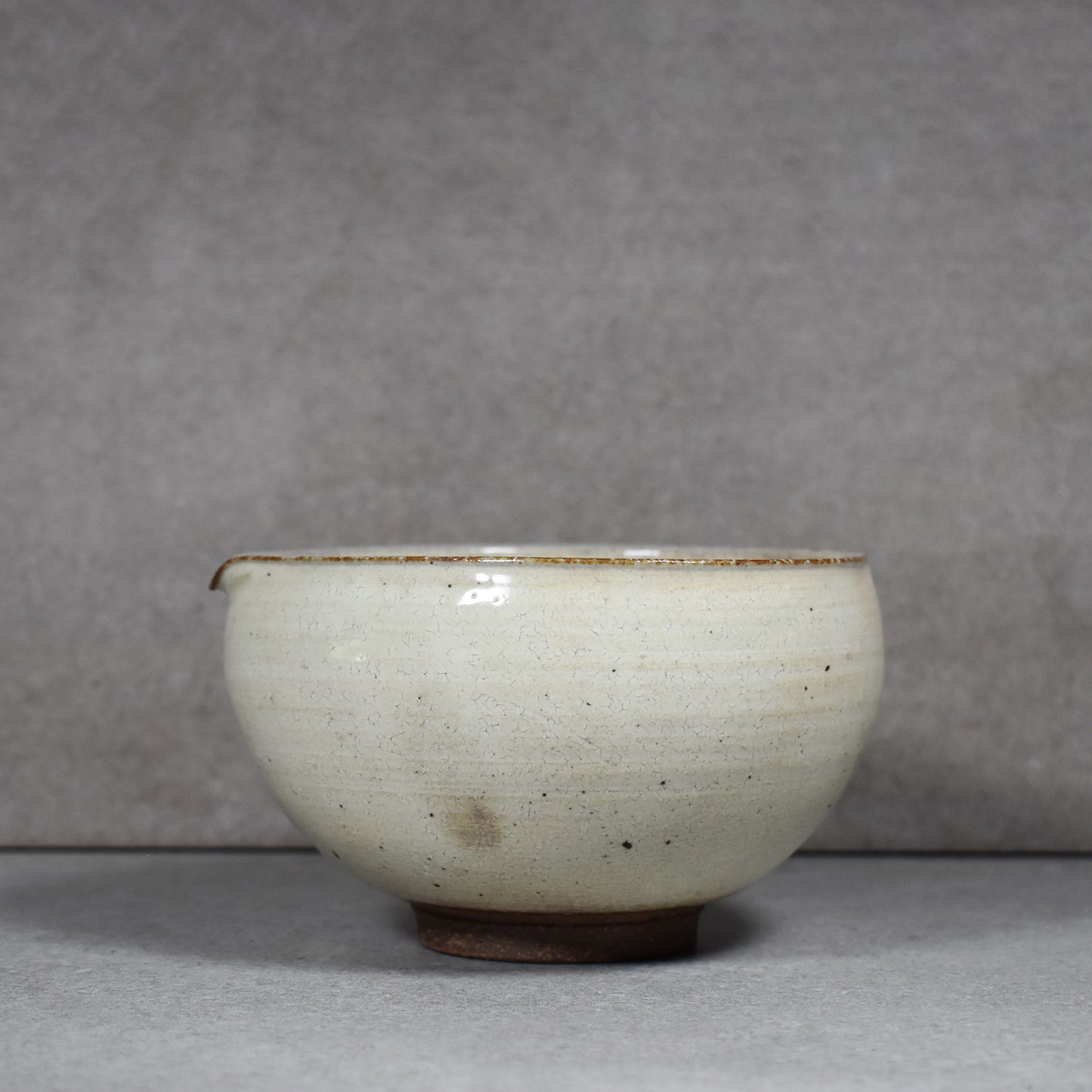 Ohmitogei: Shiro Katakuchi Chawan