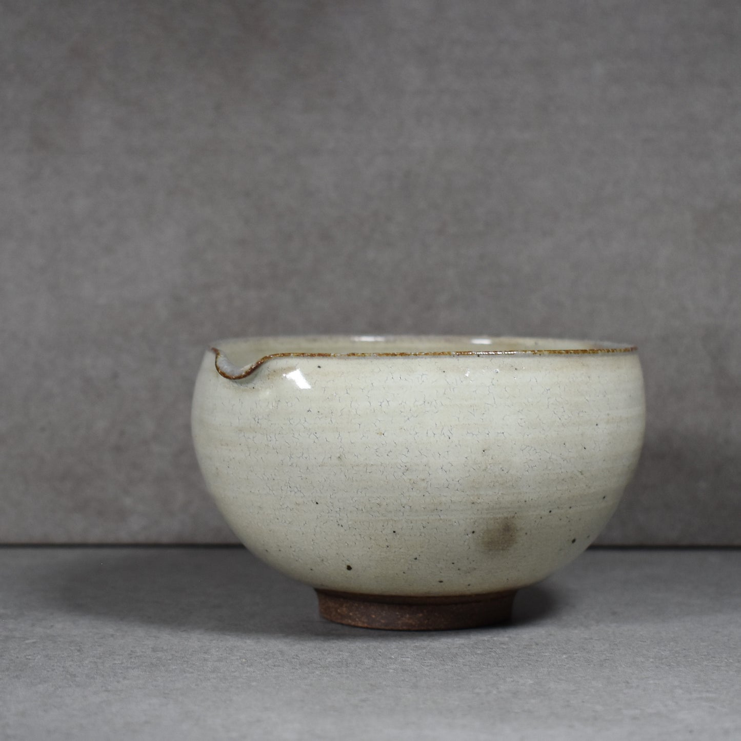 Ohmitogei: Shiro Katakuchi Chawan
