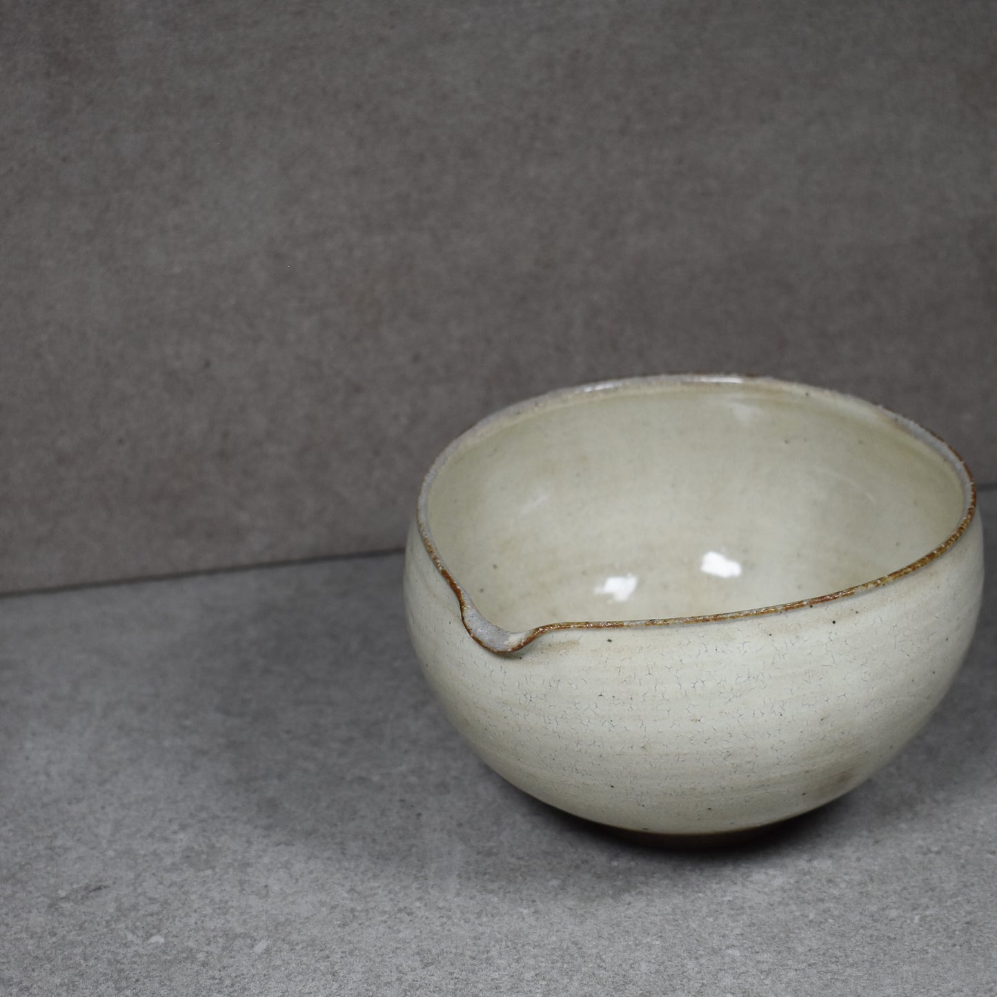 Ohmitogei: Shiro Katakuchi Chawan