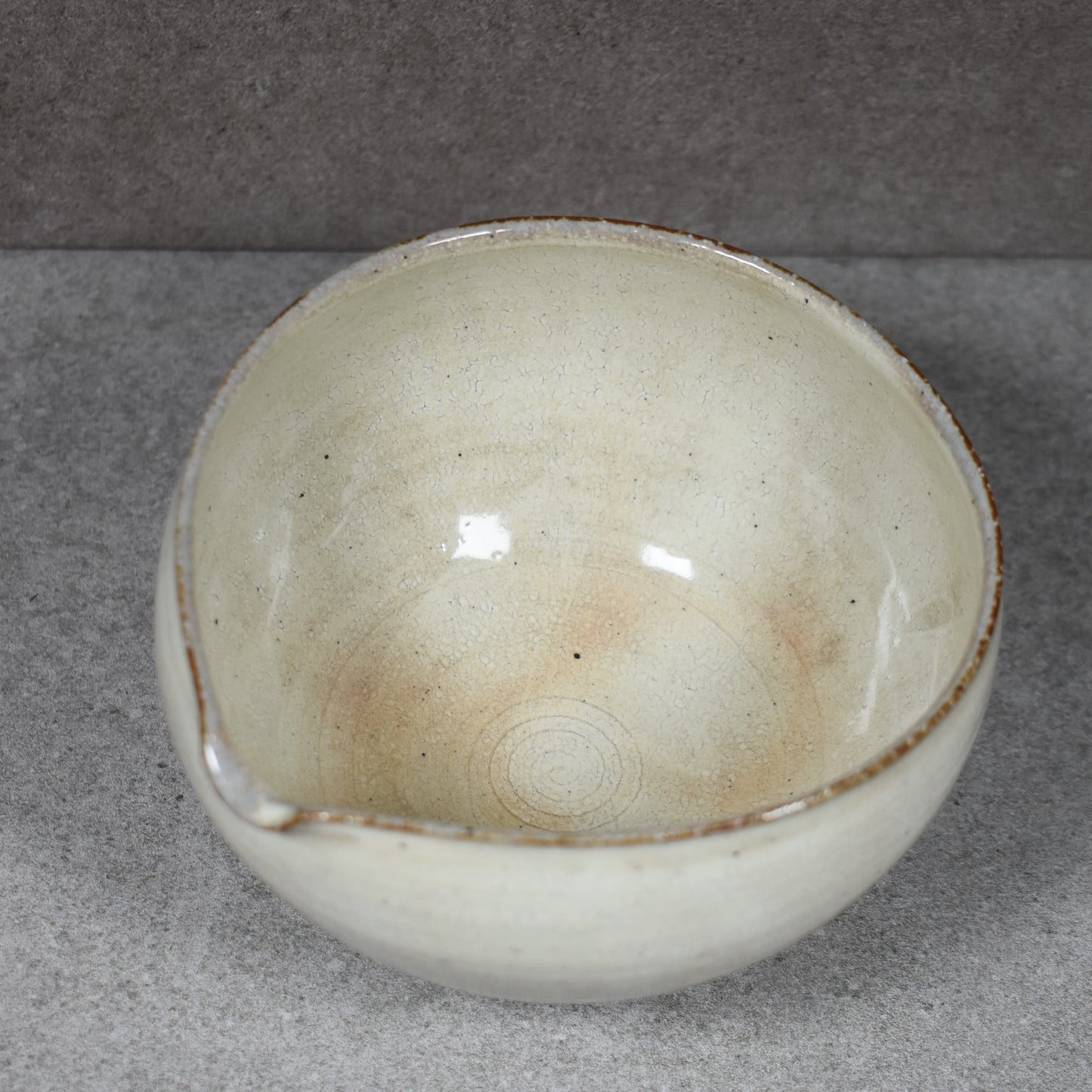 Ohmitogei: Shiro Katakuchi Chawan