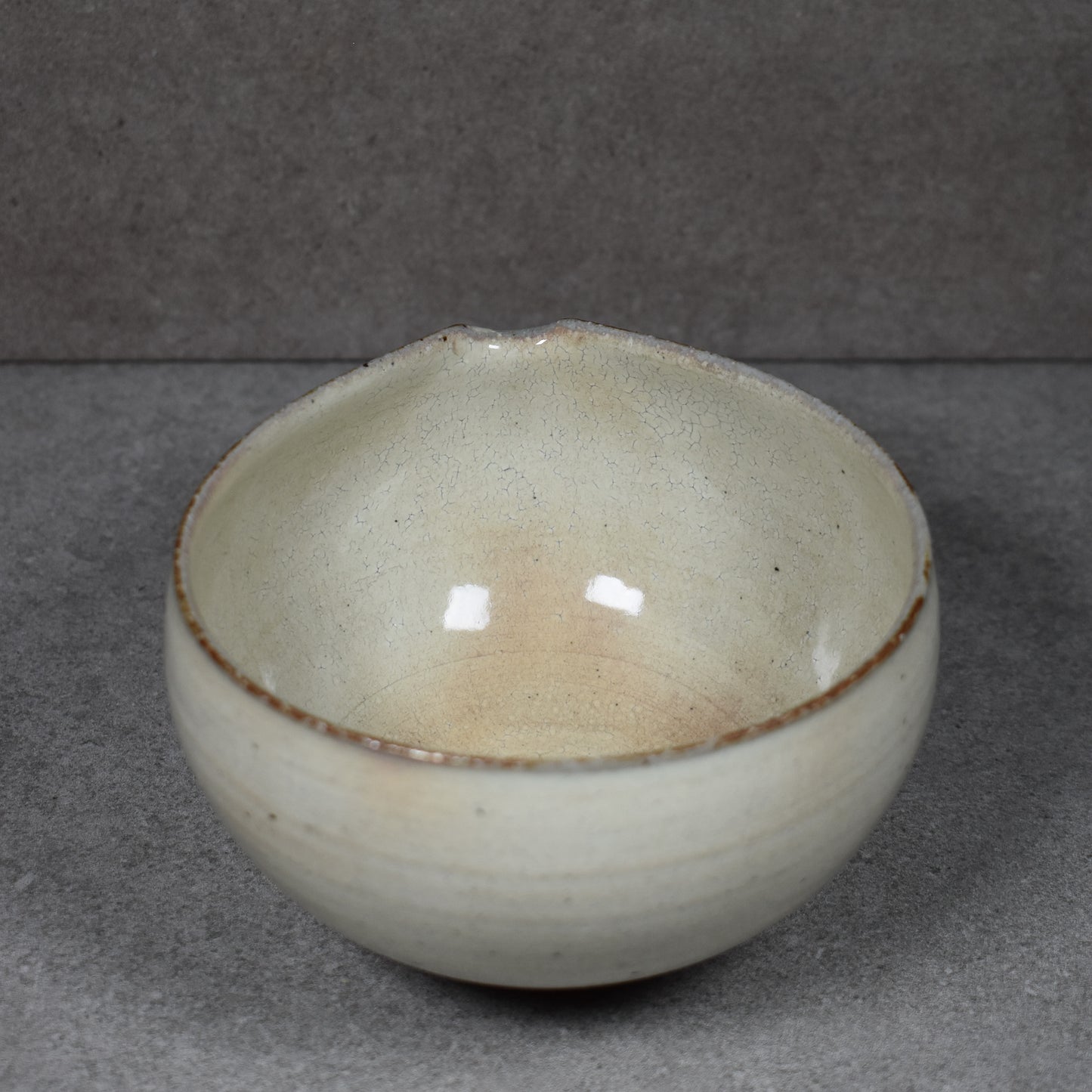 Ohmitogei: Shiro Katakuchi Chawan