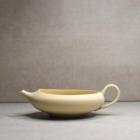 Jinsui kiln: Toki Yuzamashi (cooling jug) Kinari