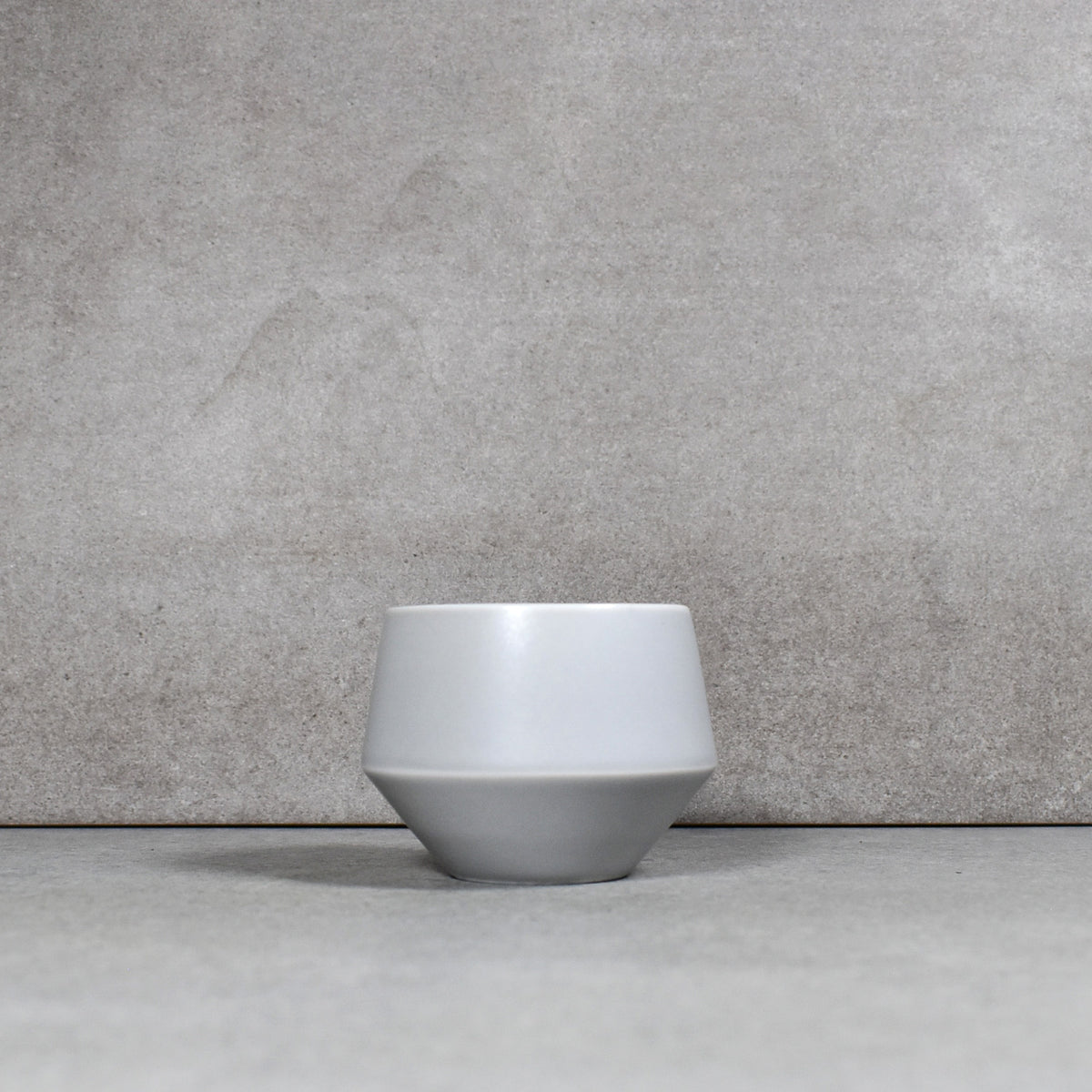 Shinzan Kiln Yamatsu: Frustum Grey Sencha Tea Cup