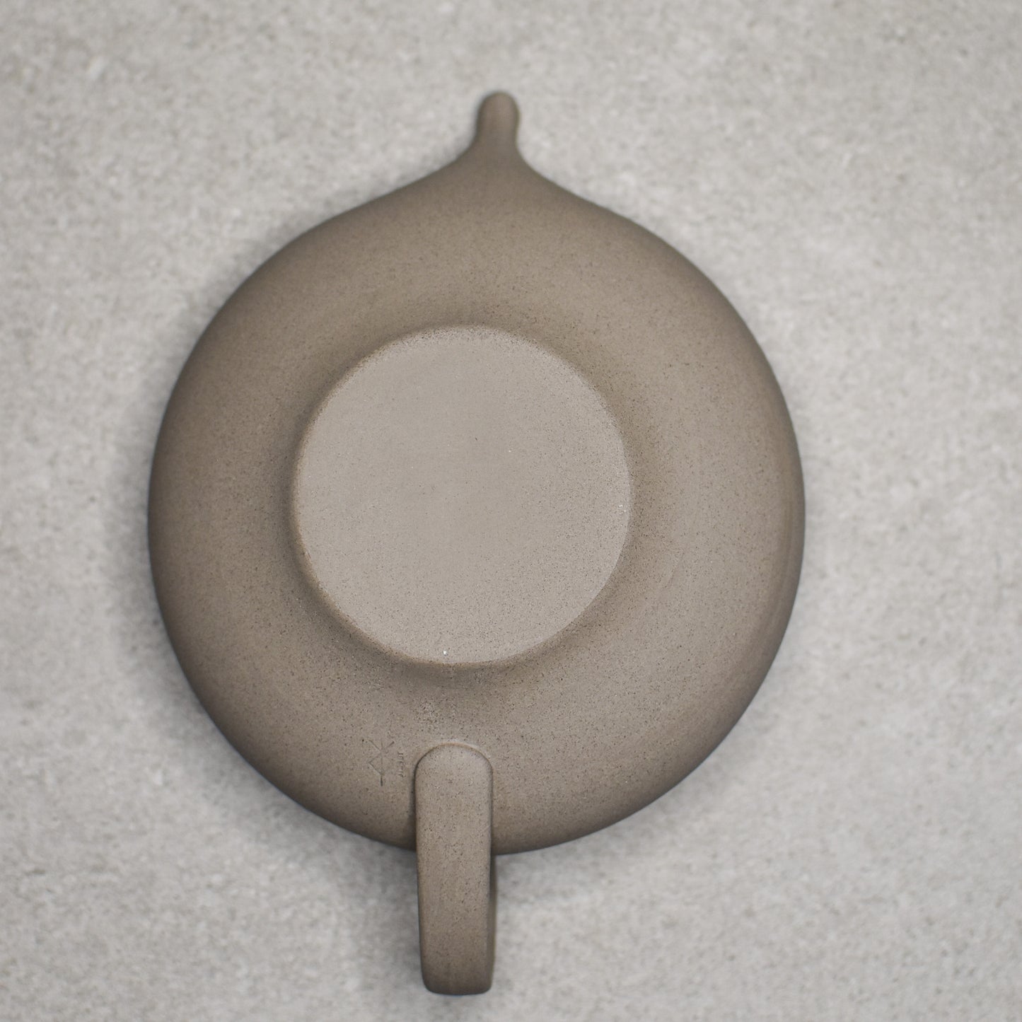 Jinsui kiln: Toki Yuzamashi (cooling jug) Shirohai