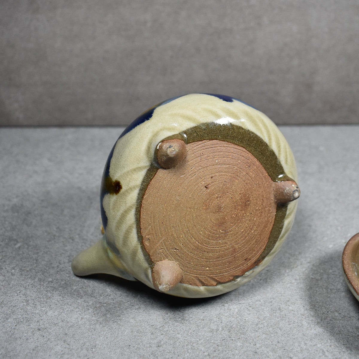 Kitagama: Yachimun Teapot by Yoneji Matsuda