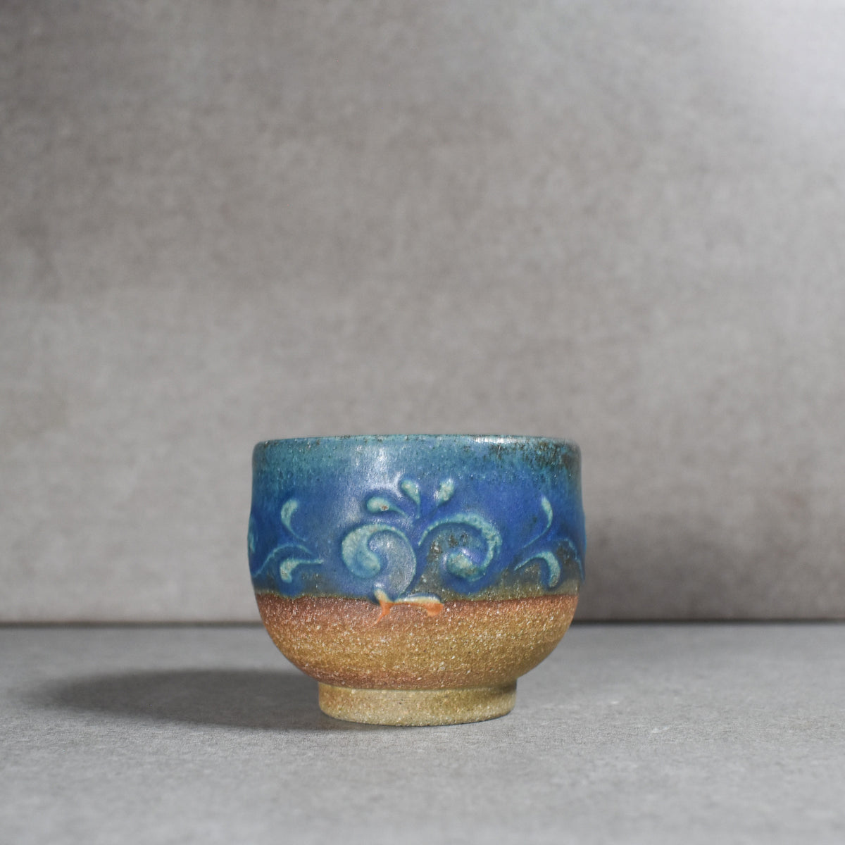 Kitagama: Yachimun Arabesque Tea Cups by Masamori Yonahara