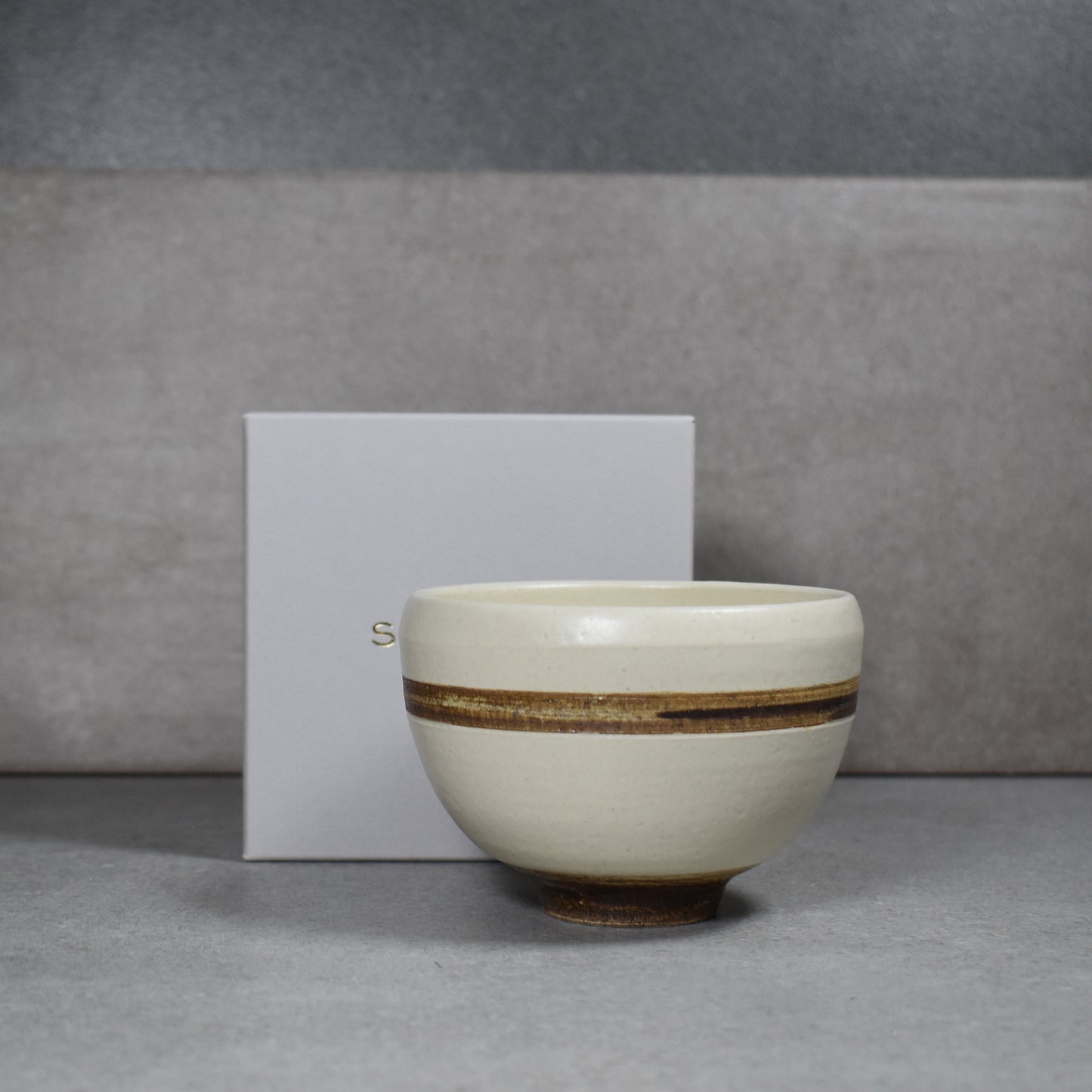 Saliu: Rust White Kofuku Chawan