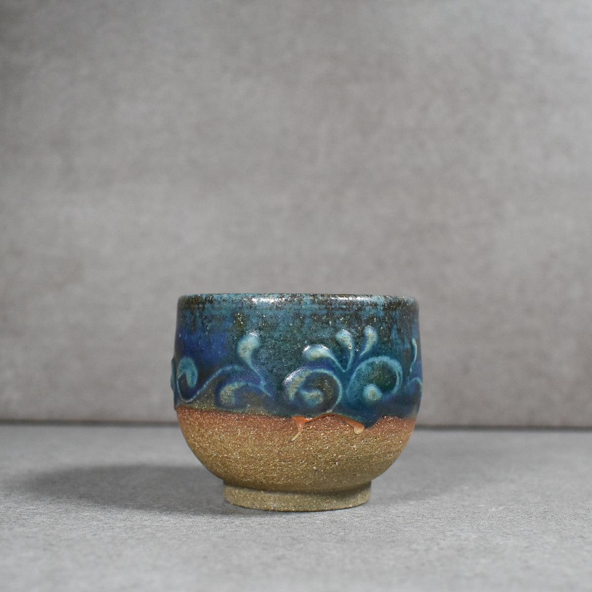 Kitagama: Yachimun Arabesque Tea Cups by Masamori Yonahara