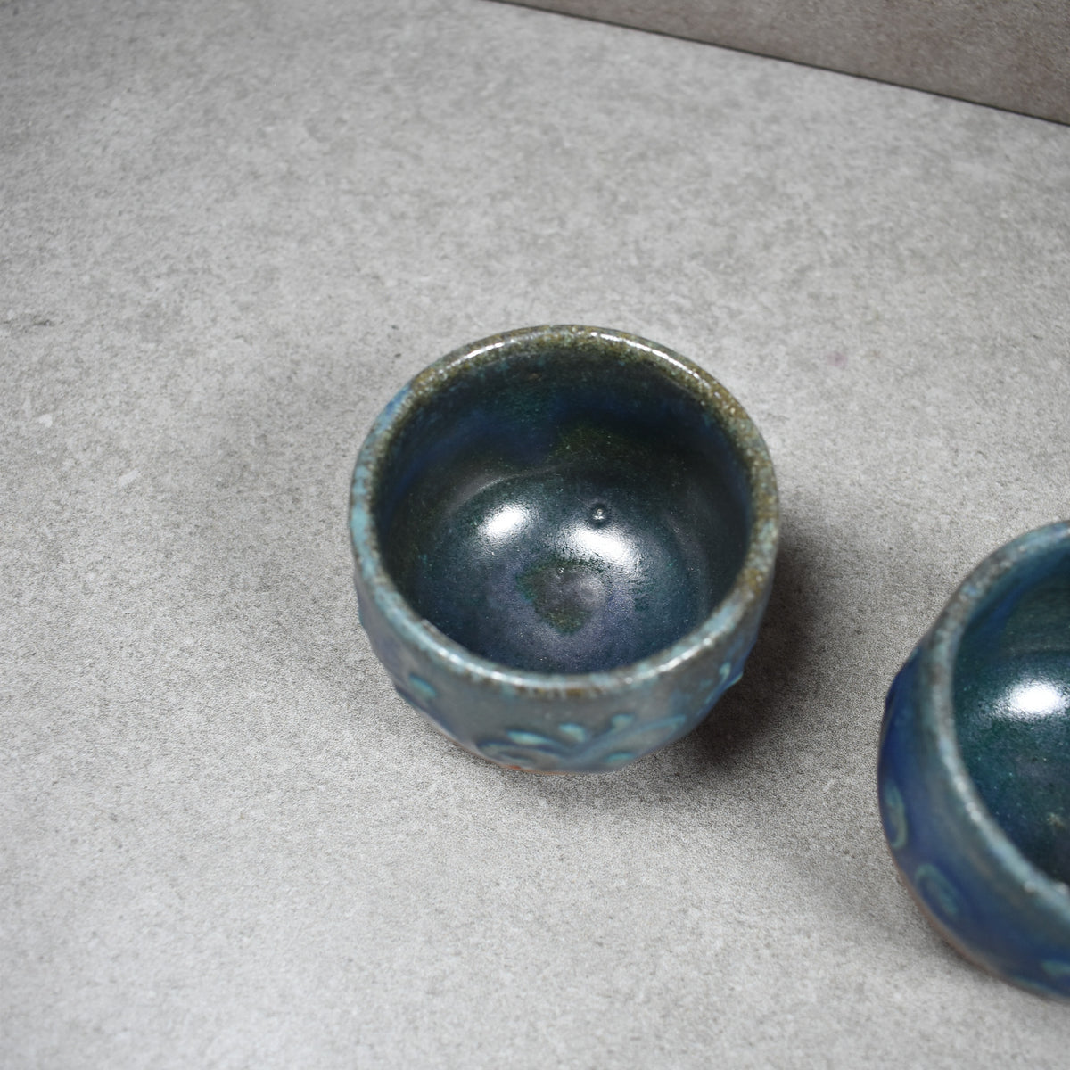 Kitagama: Yachimun Arabesque Tea Cups by Masamori Yonahara