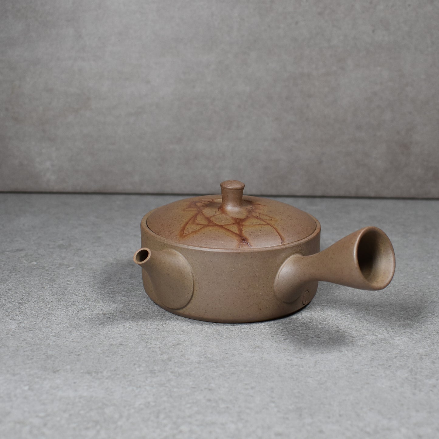 Tokoname: Mogake Seaweed Shallow Kyusu by Hirotaka Umehara