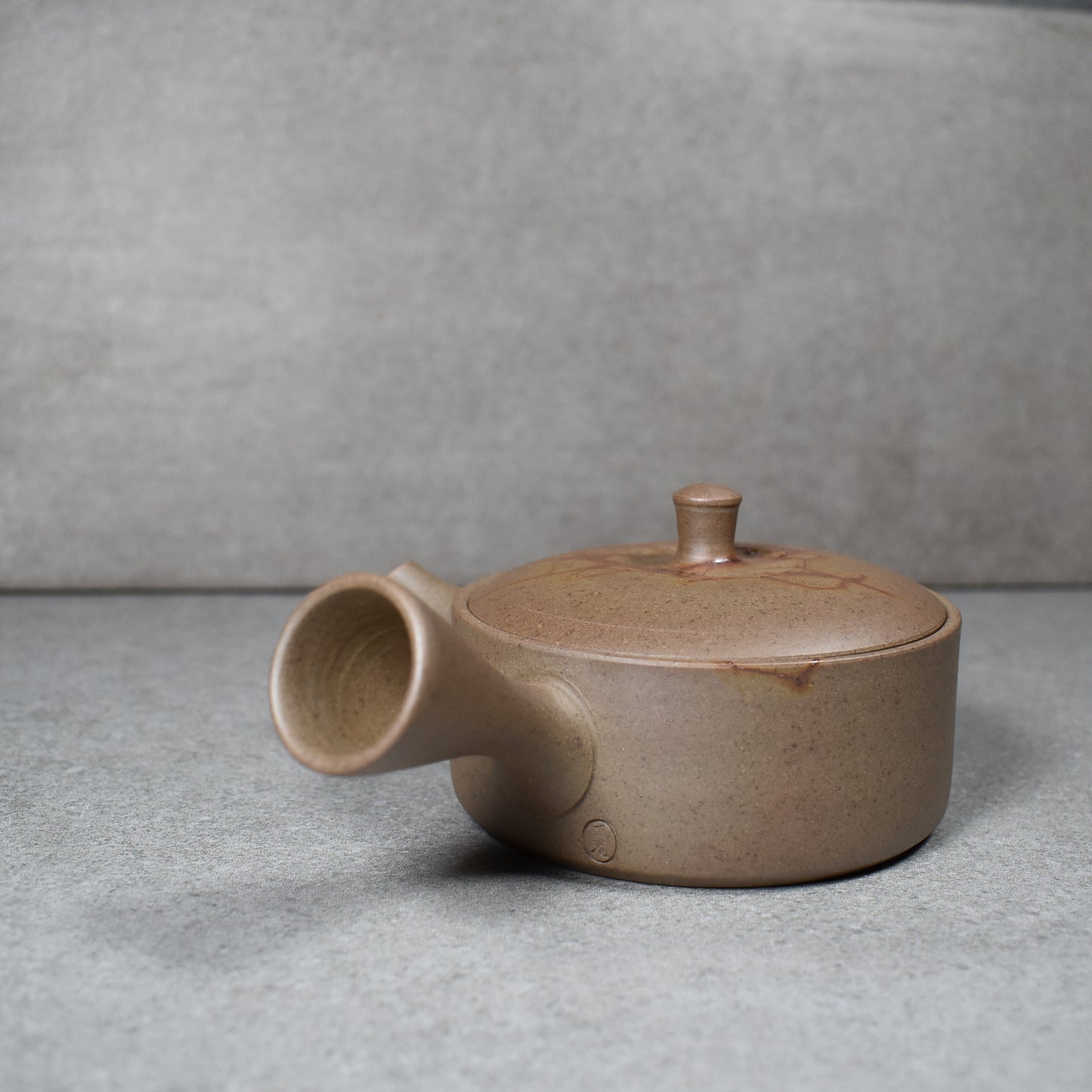Tokoname: Mogake Seaweed Shallow Kyusu by Hirotaka Umehara