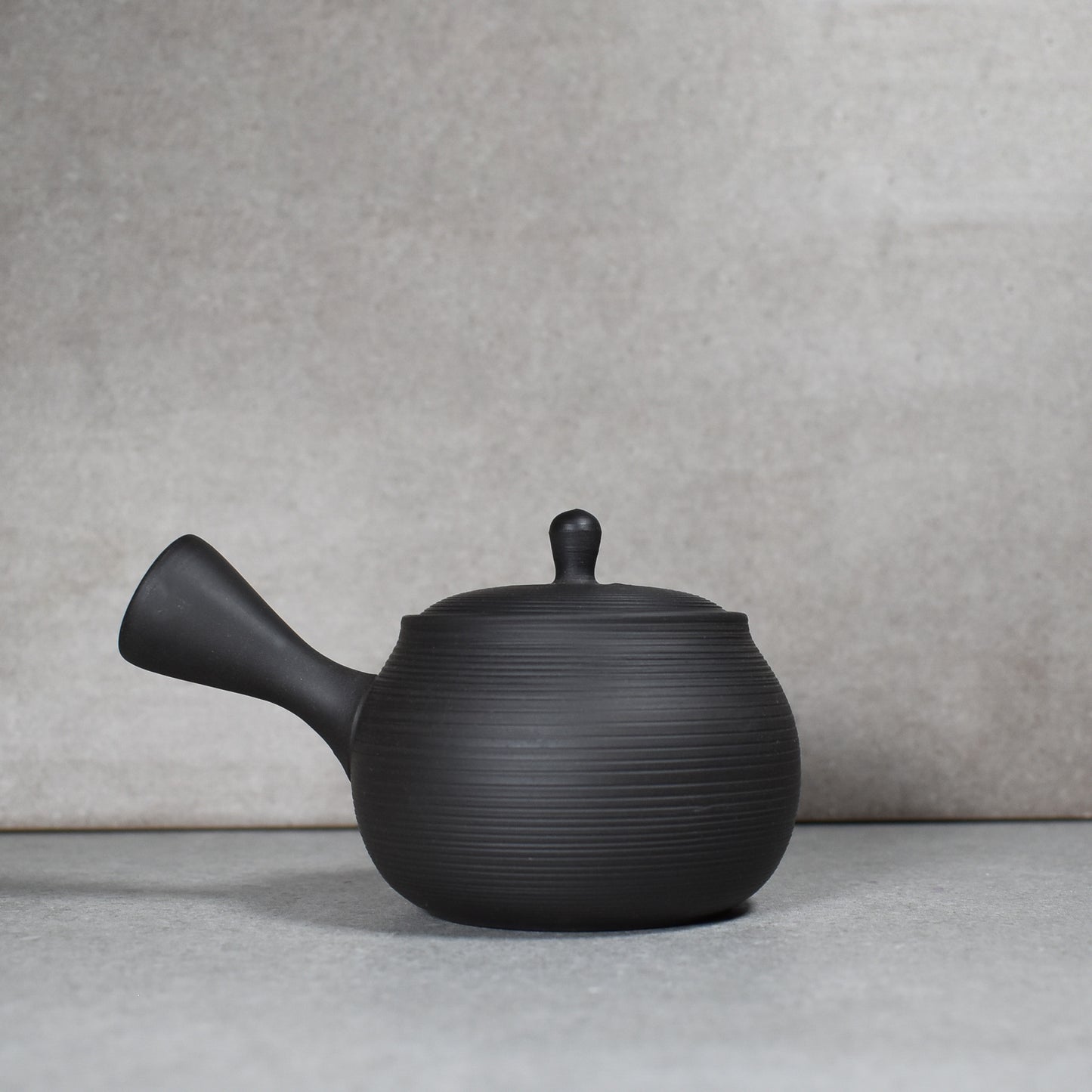 Tokoname: Small Pouch Shape Kyusu by Hirotaka Umehara