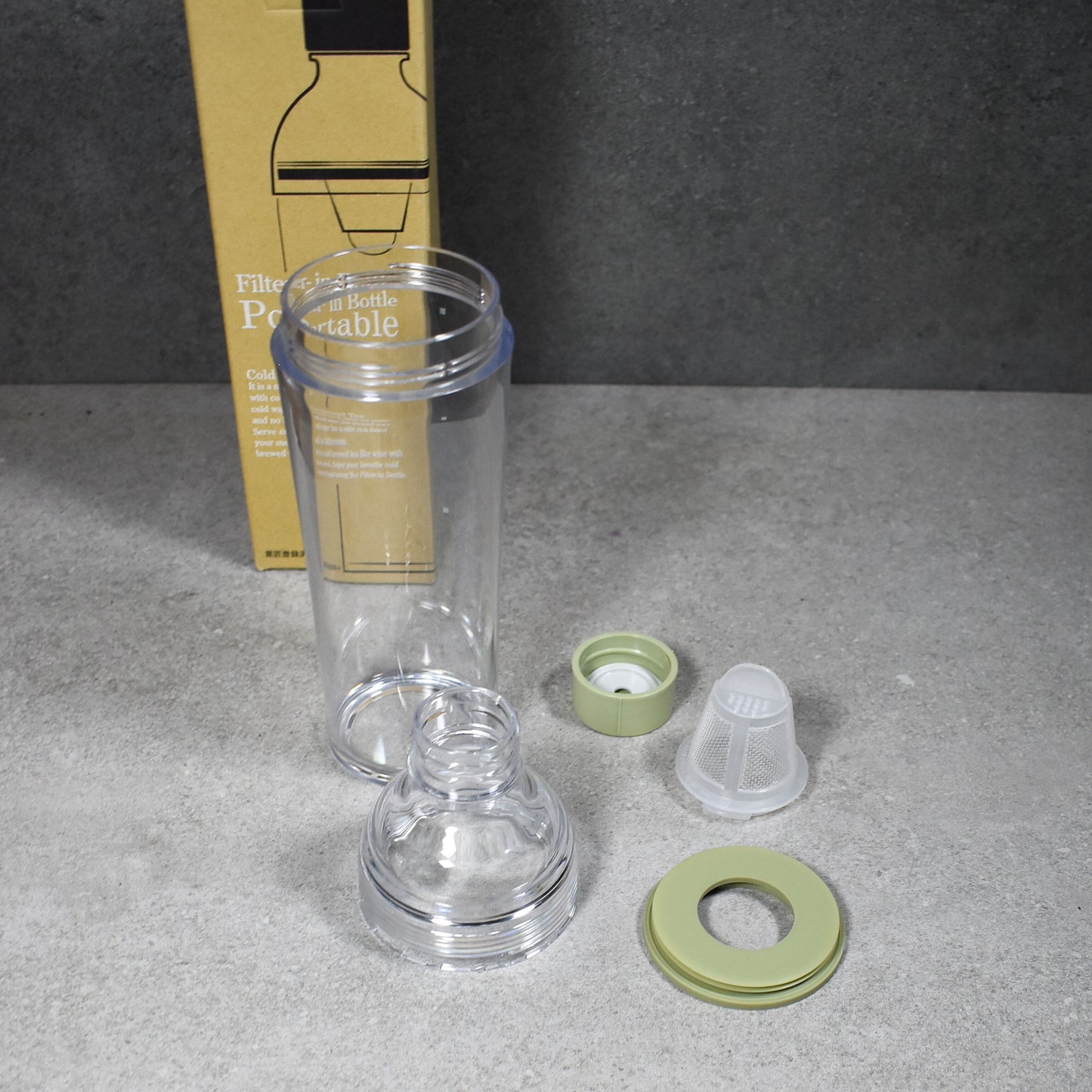 Hario: Portable Resin Filter in Bottle 400ml