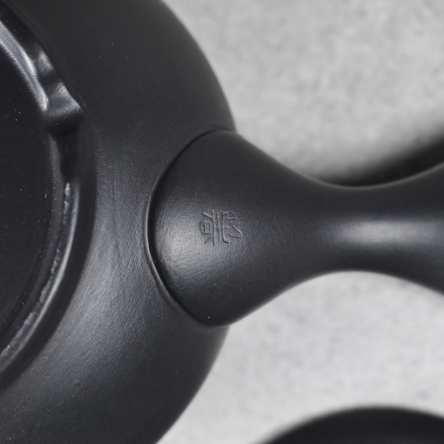 Tokohan: Black Saucer Tokoname Kyusu