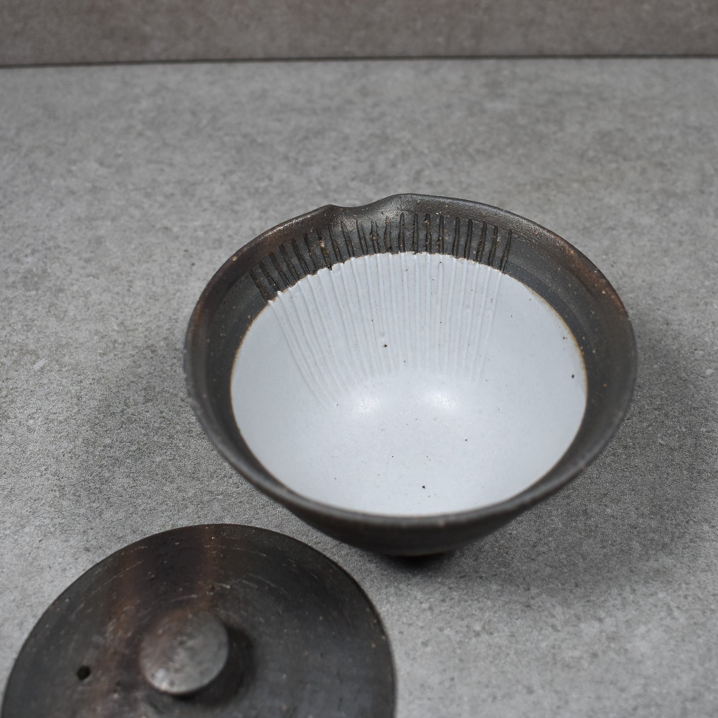 Hozan Kiln: Ibushi Shiboridashi